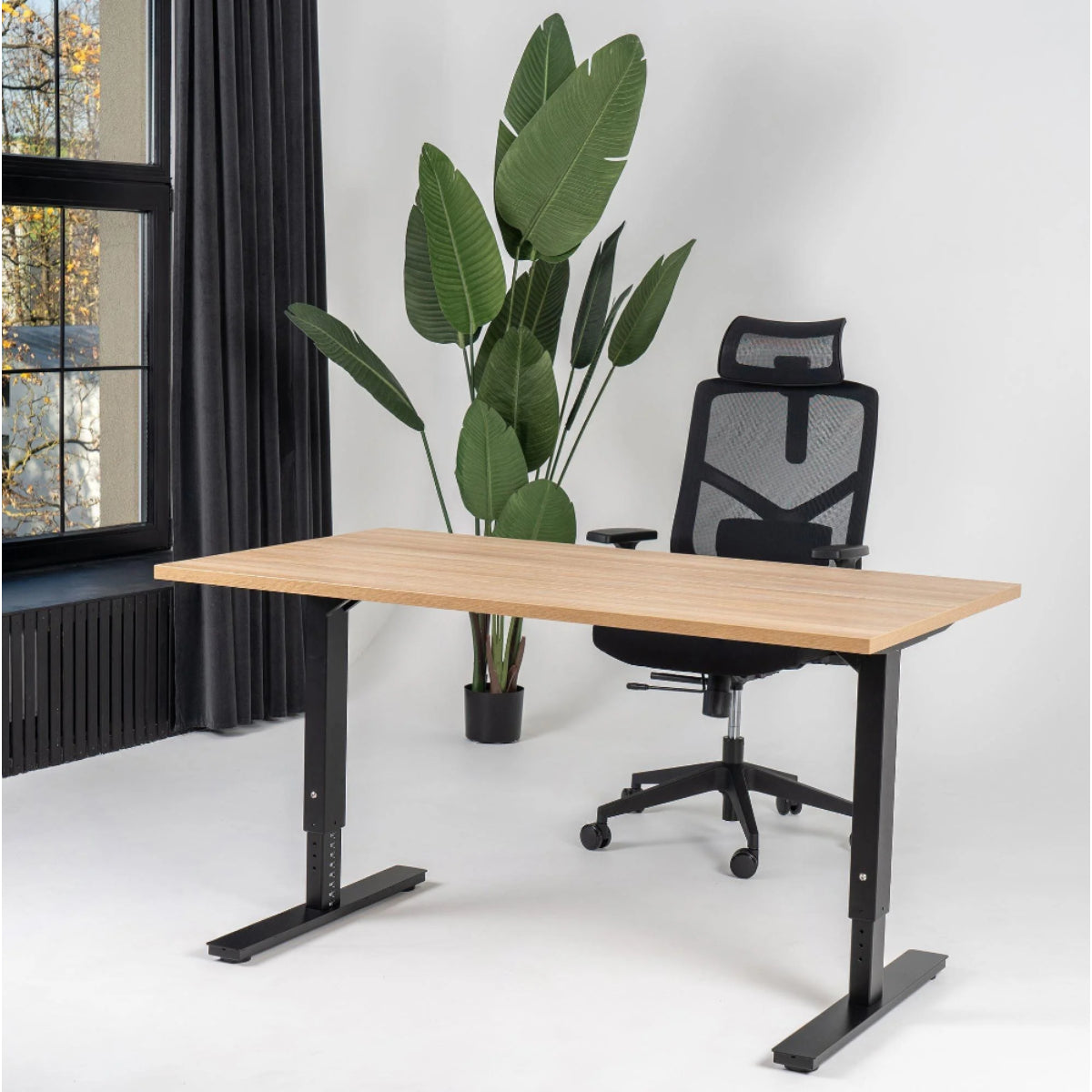 180x80 cm manuell Einstellbarer Schreibtisch FORZA Line, Schwarzes Gestell