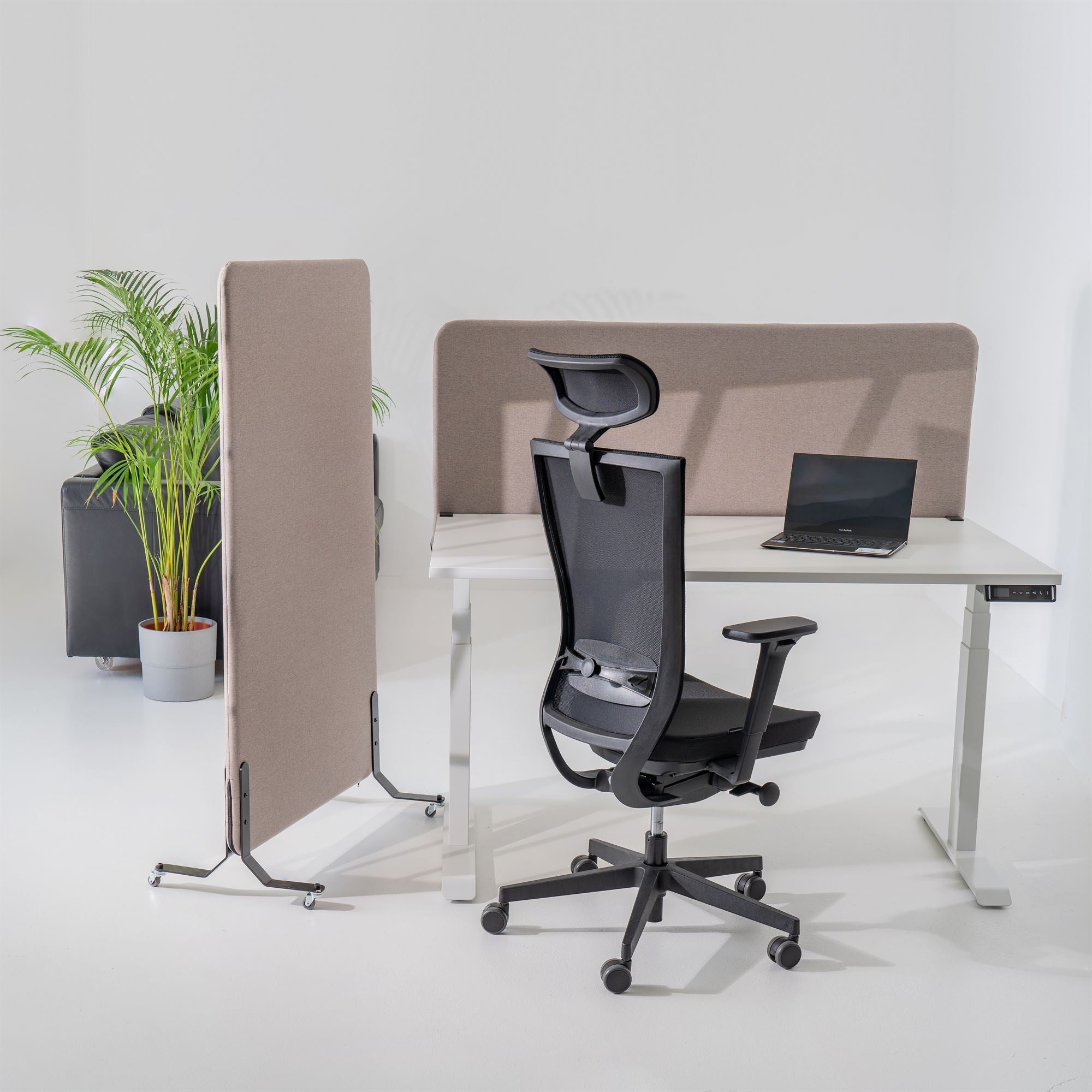 170x136cm 2 Stk. Akustik Freistehender Raumteiler Almond Beige, Sichtschutz, Schallschutz und Privatsphäre, mit Rollen-Brötter.de